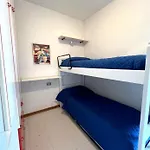 Enjoy Your In Our Cozy Bright Flat דירה *