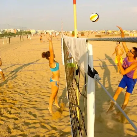 Enjoy Your In Our Cozy Bright Flat דירה *